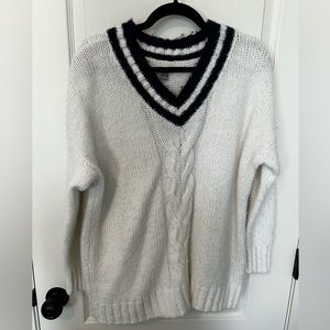 Aerie oversized vneck sweater